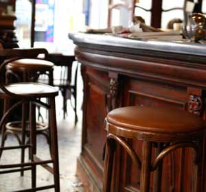 les '3 suisses' tenaient un bistrot... et n'avaient rien d'helvétiques.