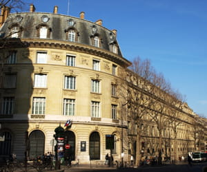 le lycée saint-louis, à paris.