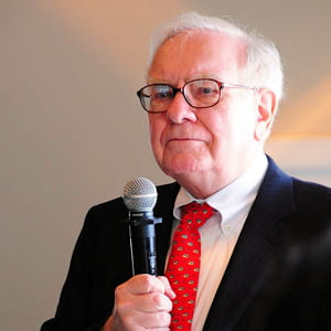 warren buffett, patron de berkshire hathaway.