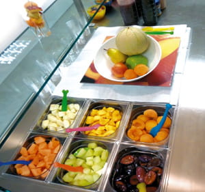 ces fruits tous préparés sont servis en petits pots de 80 ou 120 grammes.
