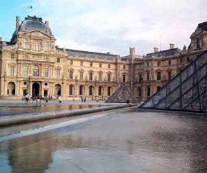 le louvre, dans le 1er arrondissement.