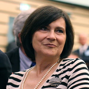 marie-arlette carlotti réside dans un 109 m2 dans le 7e arrondissement de paris.