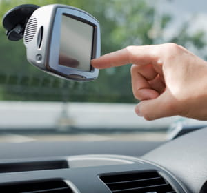 le gps a pu se démocratiser à partir de l'an 2000.