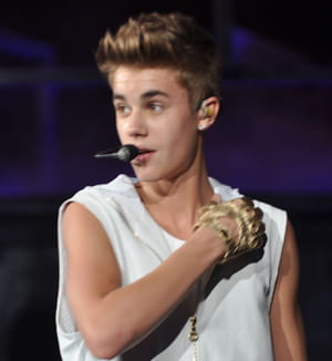 justin bieber a investi 1,1 millions dans shots of me.