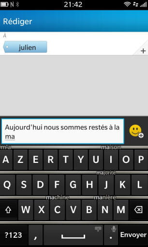 la saisie de textes au clavier tactile est agréable.