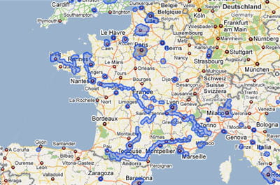 les zones bleutées indiquent la couverture de google street view sur le