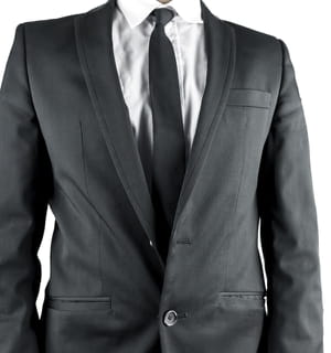 une veste cintrée n'interdit pas un peu d'aisance.