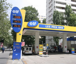 elf est le seul distributeur d'essence à essayer de concurrencer les
