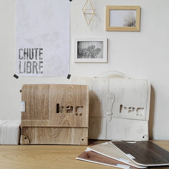 le cartable et la housse de tablette reversible sont fabriqués avec des chutes