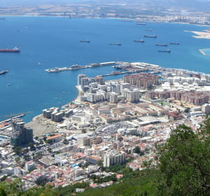 la france a exporté pour 261,09 millions d'euros à gibraltar en 2010.