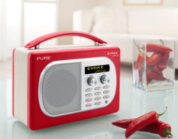 la radio 'evoke mio'.