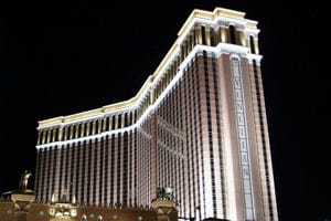 une vue de l'hôtel venetian, à las vegas.