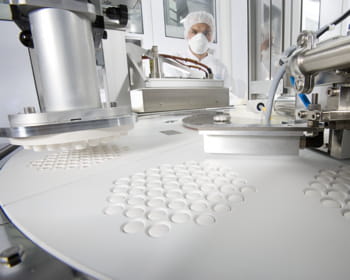 dans un laboratoire roche.
