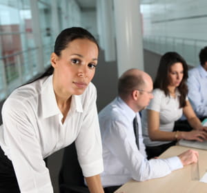 les conseils d'administration vont commencer à se féminiser.