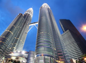 les tours jumelles petronas, kuala lumpur en malaisie.