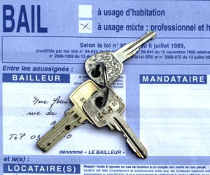 les prix de l'immobilier en baisse facilitent l'installation.