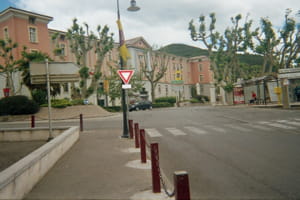 une vue de dignes-les-bains.