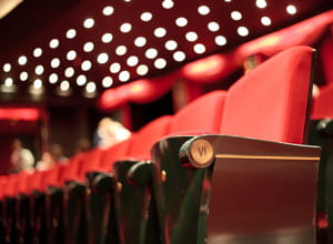 en 2011, les cinémas français ont battu leur record de fréquentation depuis 45