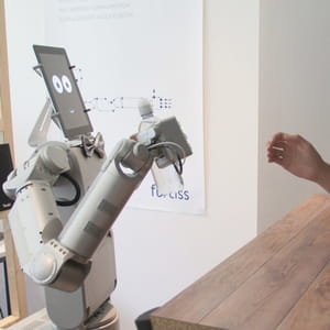 james, le robot barman.