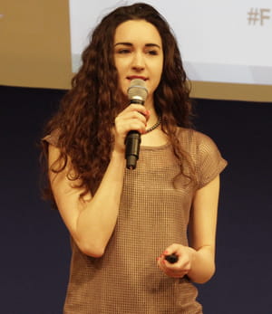 roxanne varza a donné le coup d'envoi des conférences.