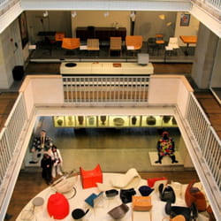 le musée des arts décoratifs de paris.