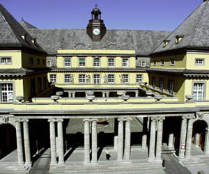 le siège de munich re.