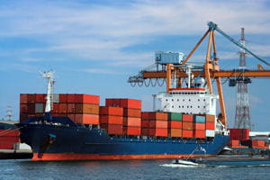 la chine exporte trois fois plus que la france.