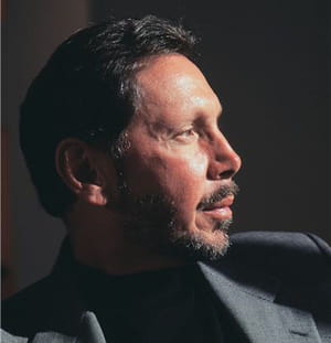 larry ellison est pdg d'oracle, qu'il a fondé en 1977.