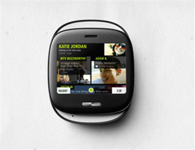 l'interface est un peu chargée sur le kin one, mais semble intuitive et toutes