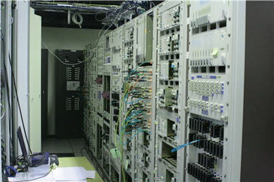 salle serveurs du réseau de diffusion analogique de tdf