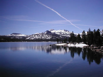 vue de lake tahoe.