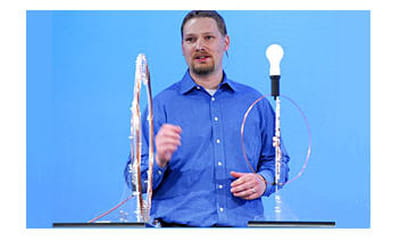 l'énergie que reçoit cette ampoule pour s'allumer est émise à plus de quatre