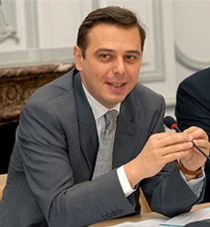 philippe mills, directeur général de l'agence france trésor.