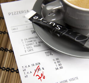 au restaurant aussi, la note devient plus salée.