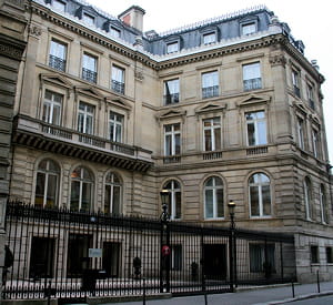 le siège de cap gemini, à paris.