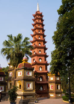 le vietnam présente bien des attraits pour les expatriés.
