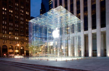 l'apple store de new york, sur la cinquième avenue
