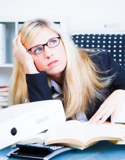 les efforts de productivité sont jugés 'peu ambitieux'.
