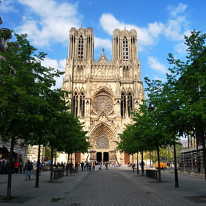 a reims, on dénombre 0,7 acheteur pour 1 vendeur en décembre 2014.