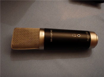 un microphone de qualité pour enregistrer des sons sur ordinateur.