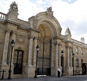 la cour des comptes a examiné la gestion de l'elysée pour la deuxième année