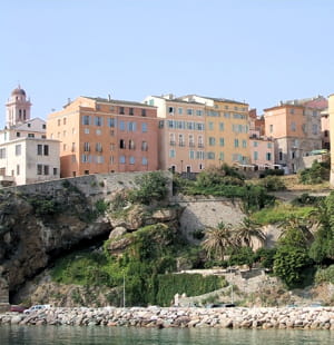 en haute-corse, certains agents administratifs bénéficient toujours d'une prime