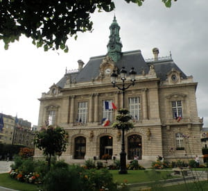 l'hôtel de ville de levallois-perret.