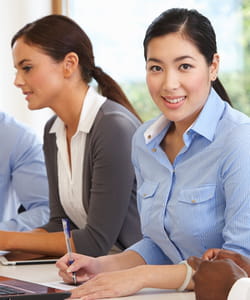 recrutez localement.