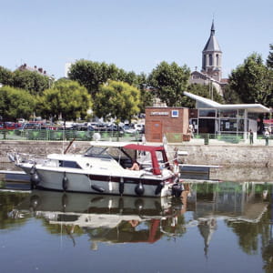 le port de montceau-les-mines.