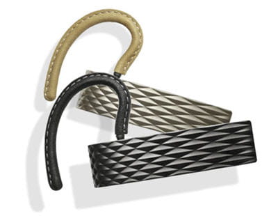 mains libres, oreilles en or