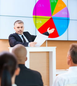 les slides sont à votre service et non l'inverse.