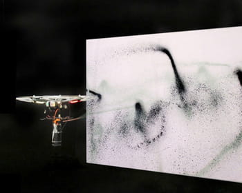 le drone artiste.