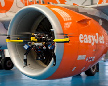 le drone contrôleur d'avions.