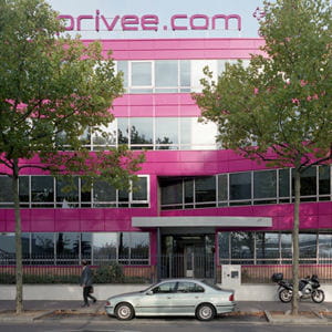 en 2011, vente-privée.com s'aventure en dehors de ses bureaux français.